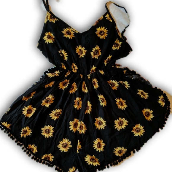 Zaful Dresses & Skirts - 🆕 ZAFUL 🌻 Sunflower & Pom-pom Romper Large NWT